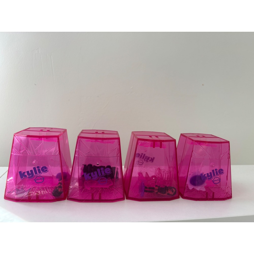 Mini Bratz x Kylie Jenner Series 1 Collectibles Bundle 4 Pack with Cases
